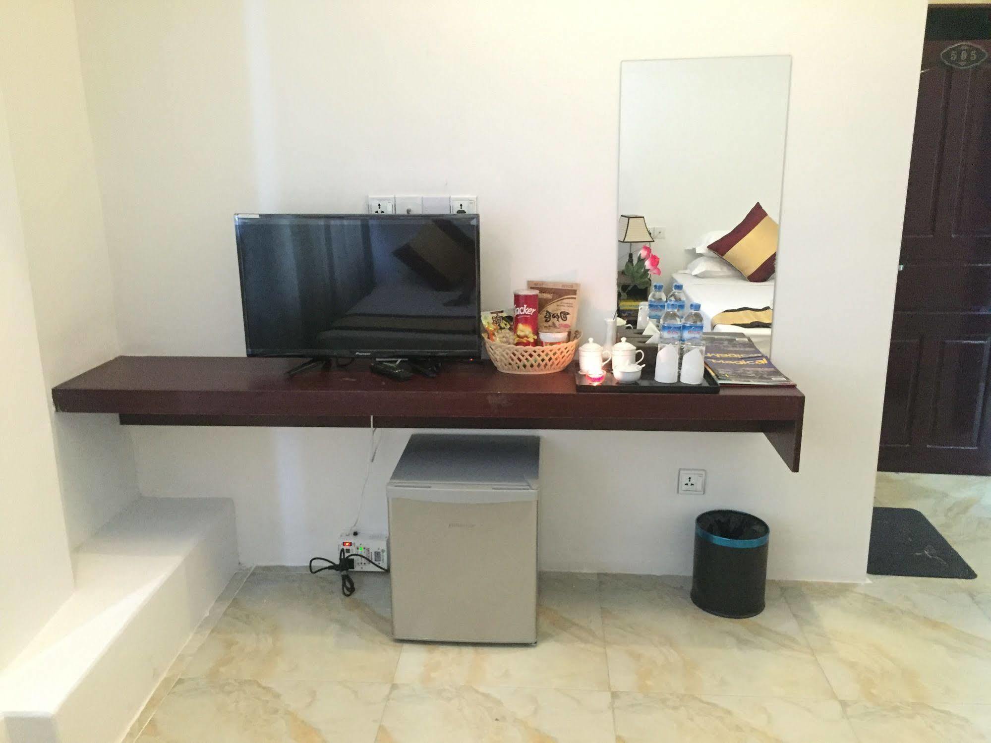 Hotel Sunny مانديلاي المظهر الخارجي الصورة